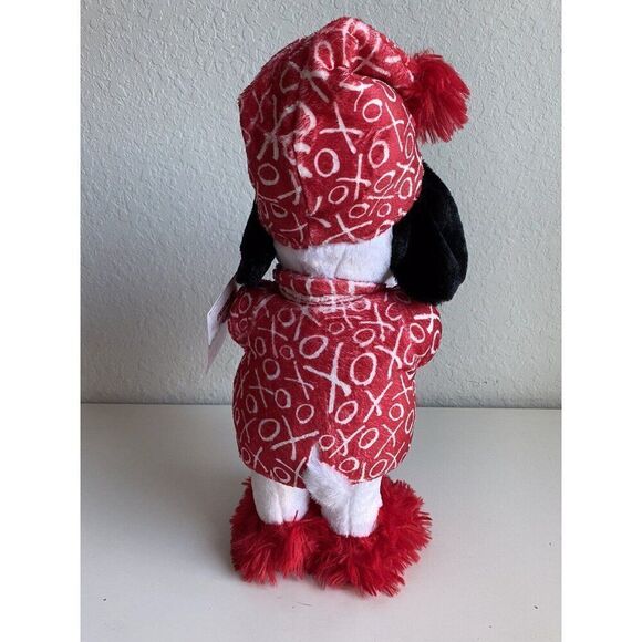 Peanuts SNOOPY Valentines Greeter Heart Pajamas And Slippers Hat Hugs Kisses NEW - Picture 7 of 13